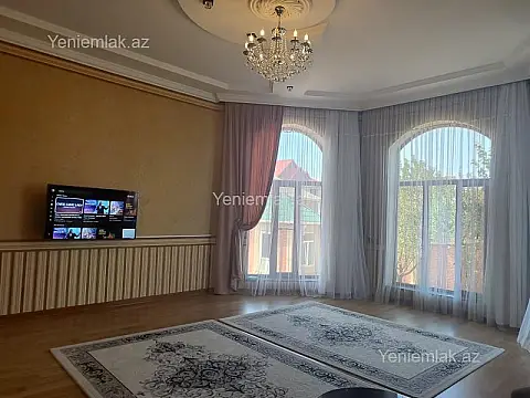 Satılır 5 otaqlı həyət evi 200 m²