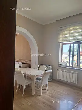 Satılır 5 otaqlı həyət evi 200 m²