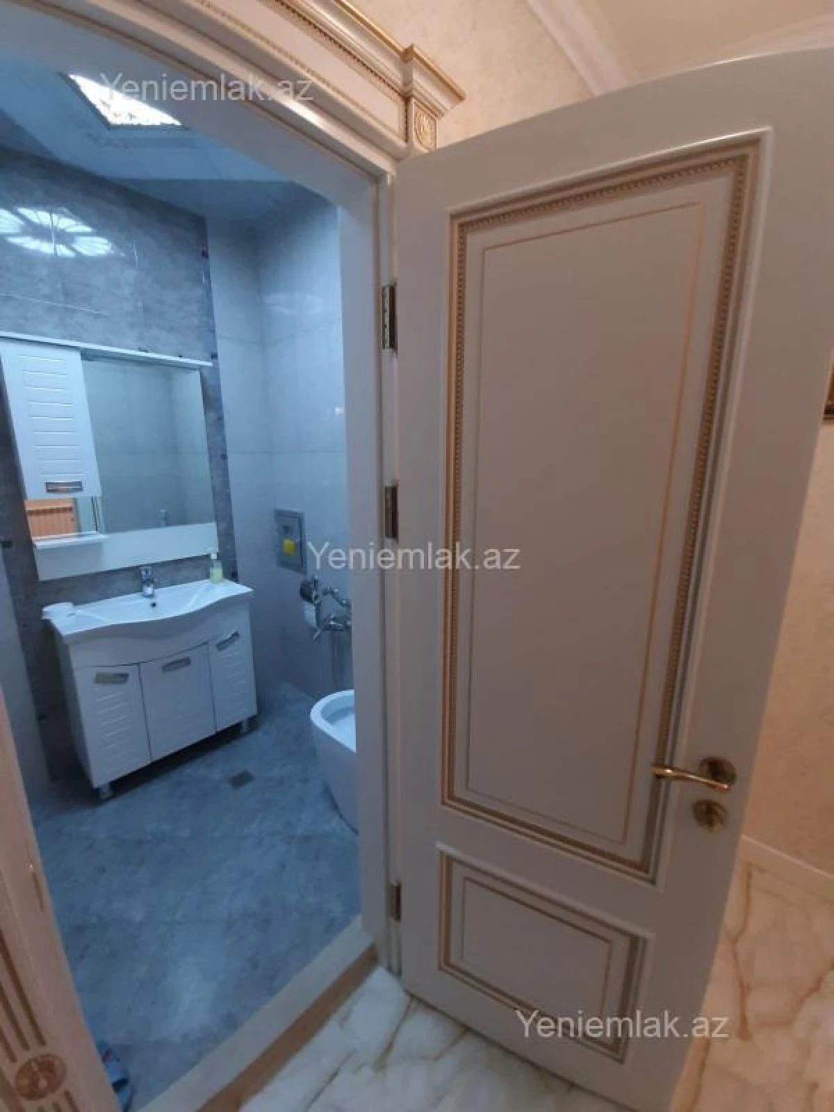 Satılır 3 otaqlı yeni tikili 123 m²