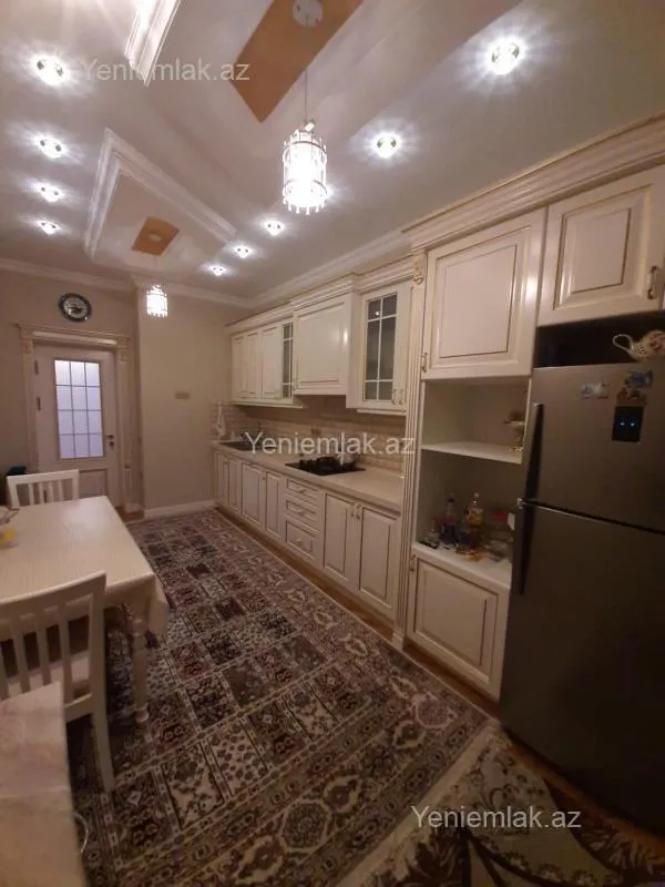 Satılır 3 otaqlı yeni tikili 123 m²