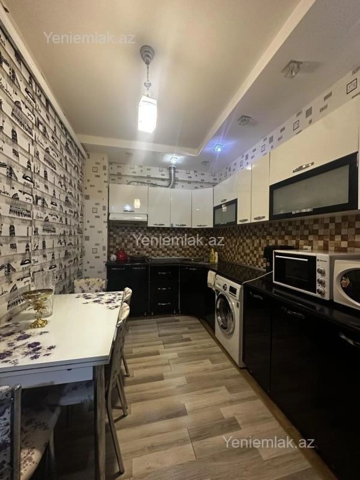 Satılır 2 otaqlı yeni tikili 60 m²