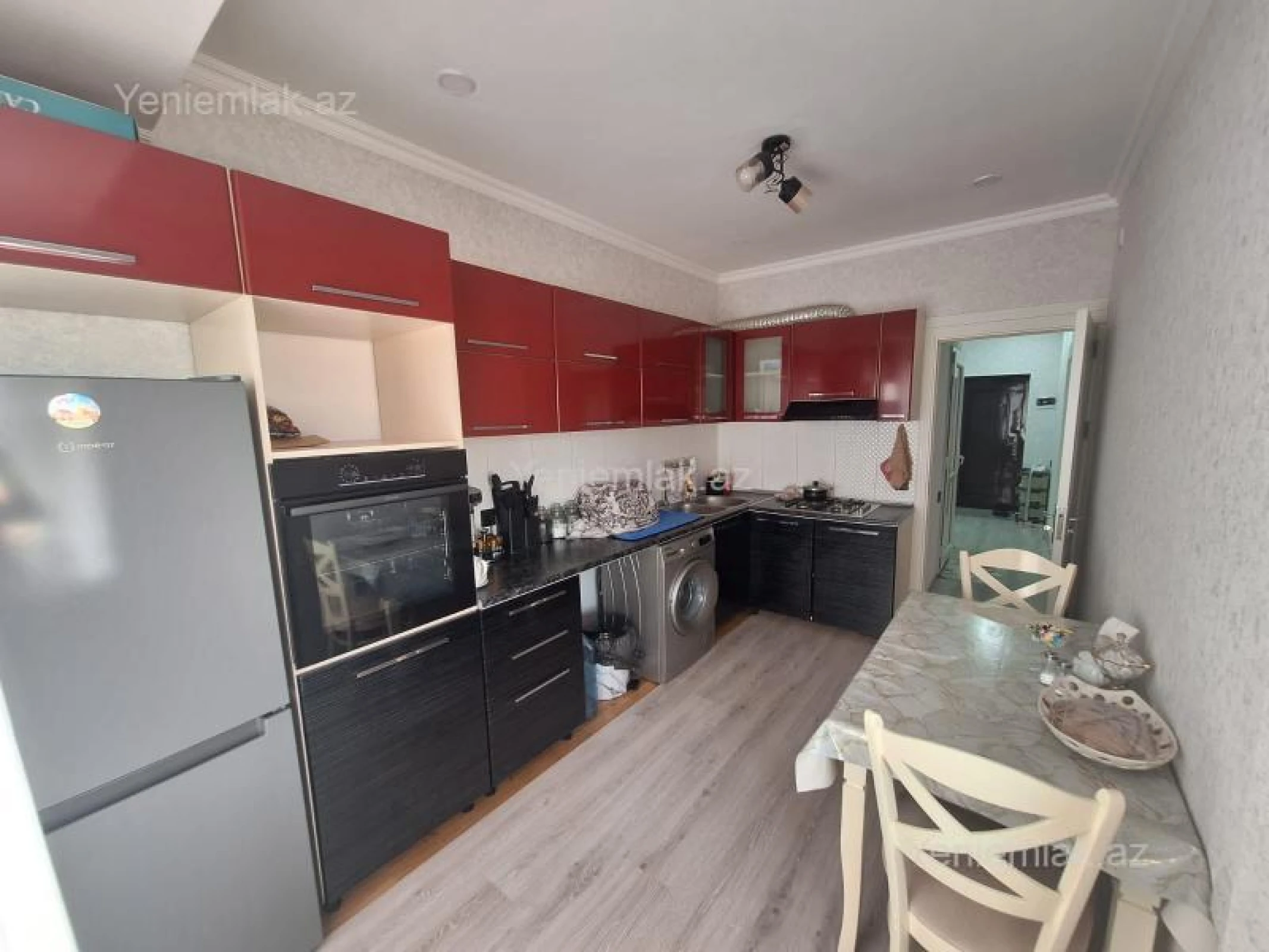 Satılır 2 otaqlı yeni tikili 70 m²