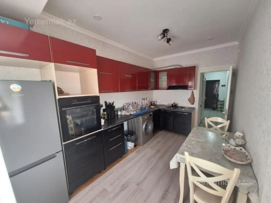 Satılır 2 otaqlı yeni tikili 70 m²