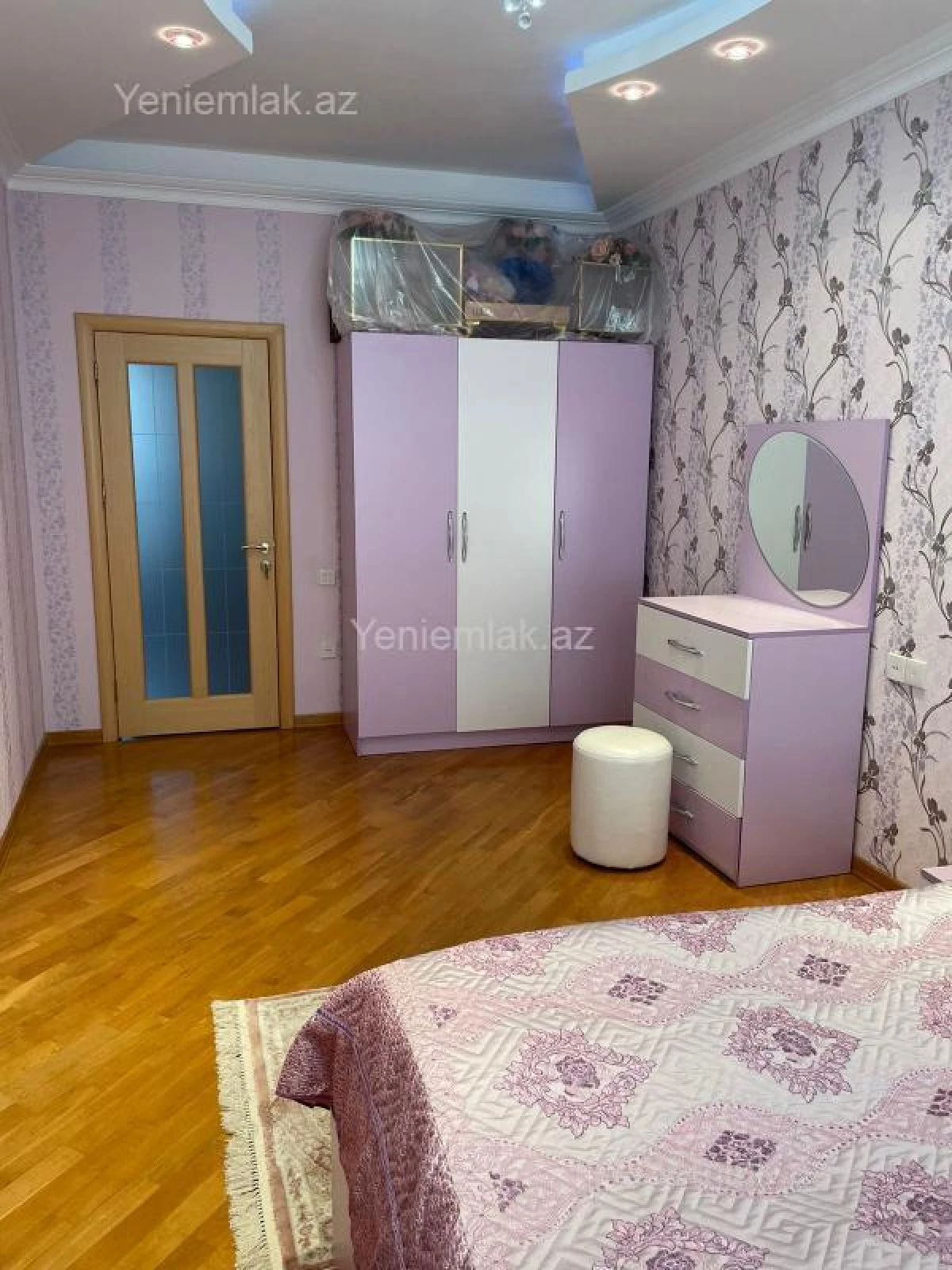 Satılır 6 otaqlı yeni tikili 300 m²