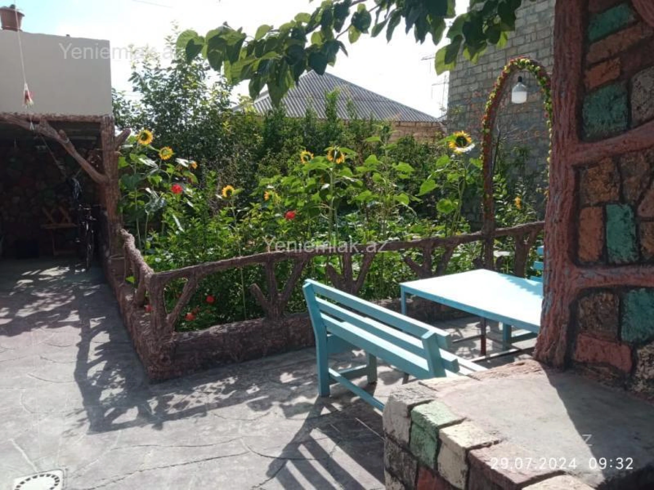 Satılır 8 otaqlı həyət evi 175 m²