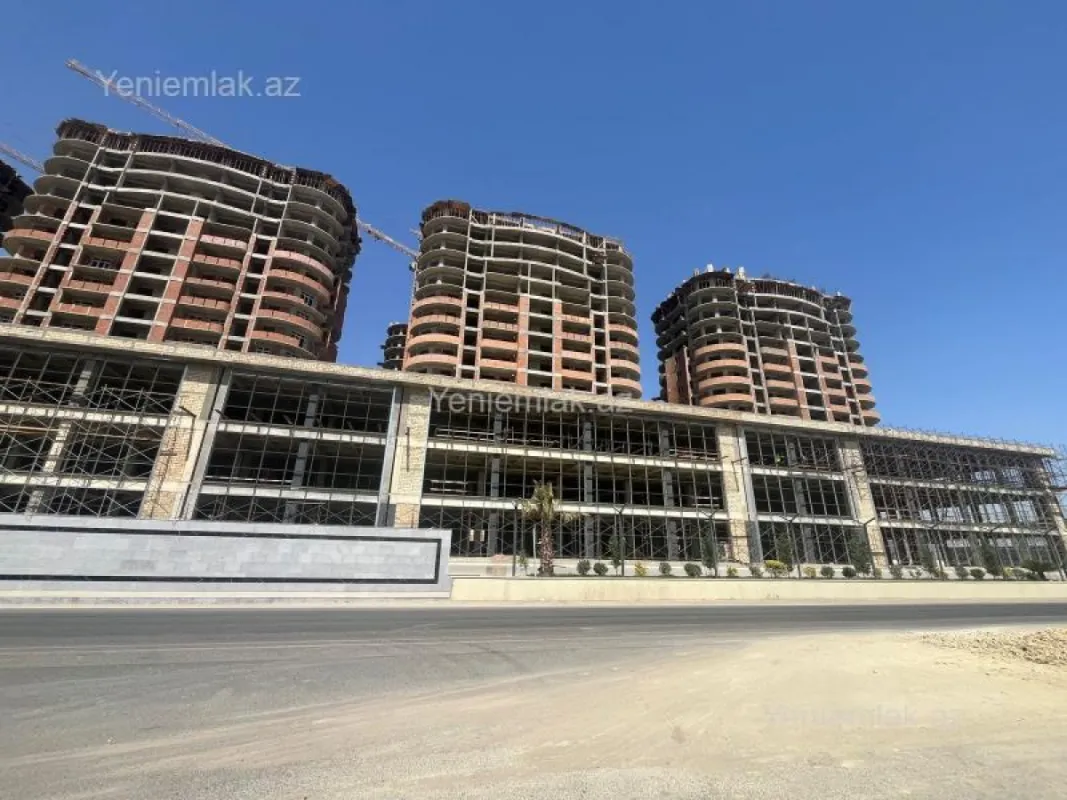 Satılır 2 otaqlı yeni tikili 101 m²