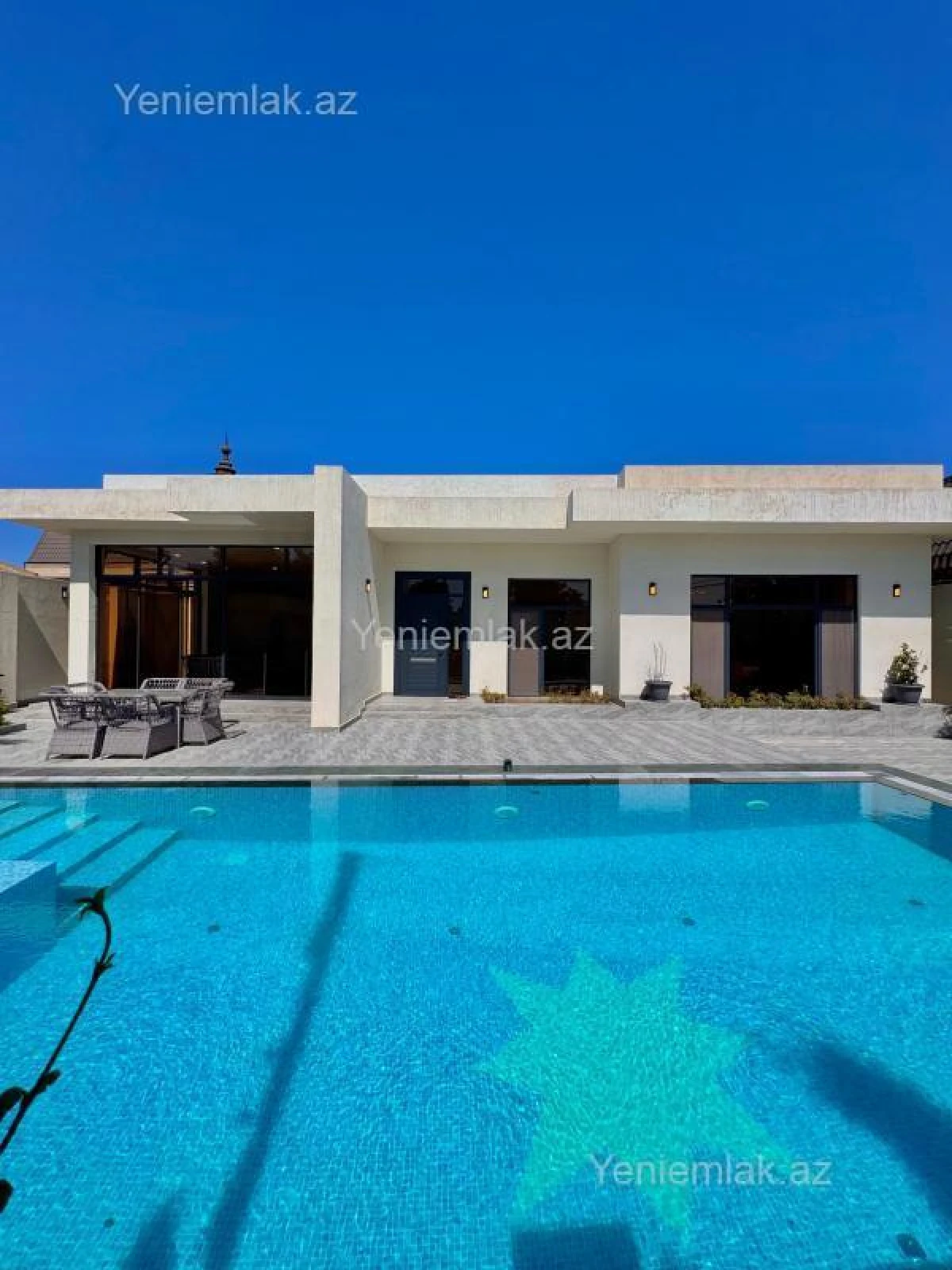 Satılır 4 otaqlı həyət evi 220 m²