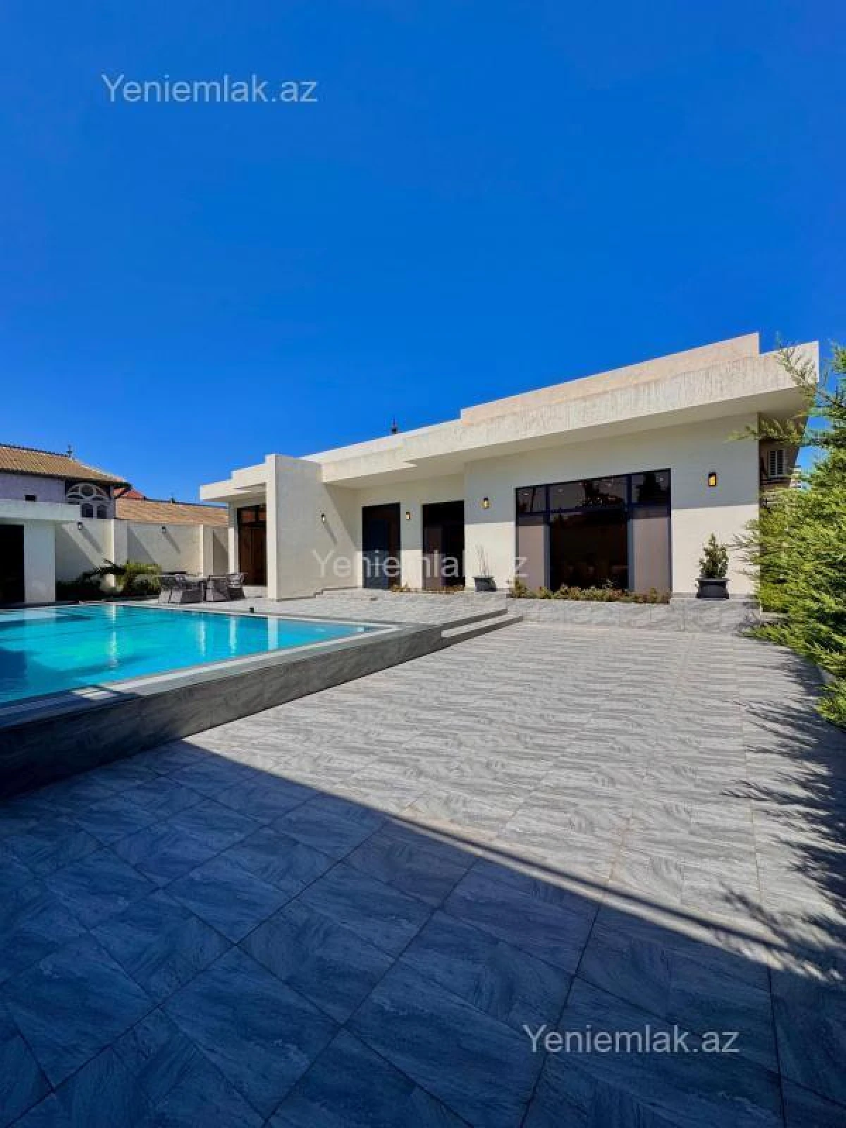 Satılır 4 otaqlı həyət evi 220 m²