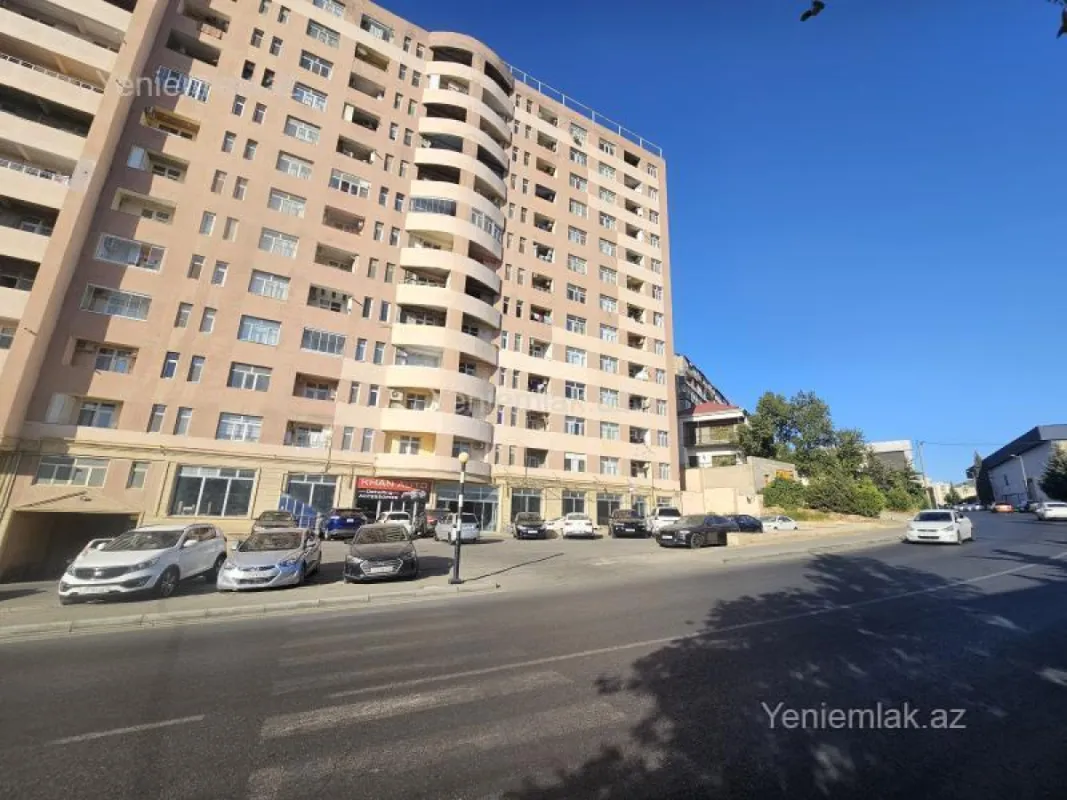 Satılır 3 otaqlı yeni tikili 128 m²
