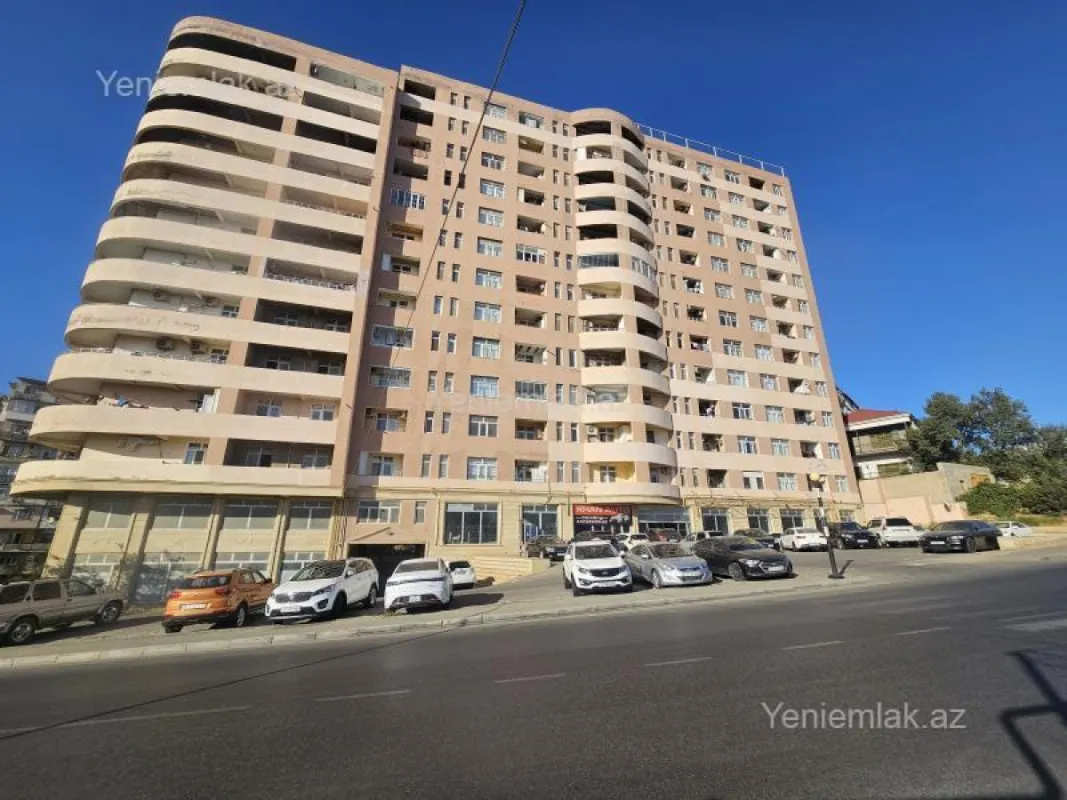 Satılır 3 otaqlı yeni tikili 128 m²