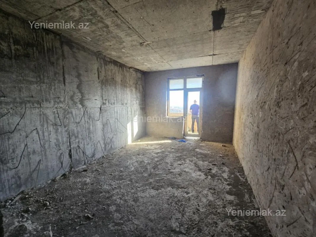 Satılır 3 otaqlı yeni tikili 128 m²