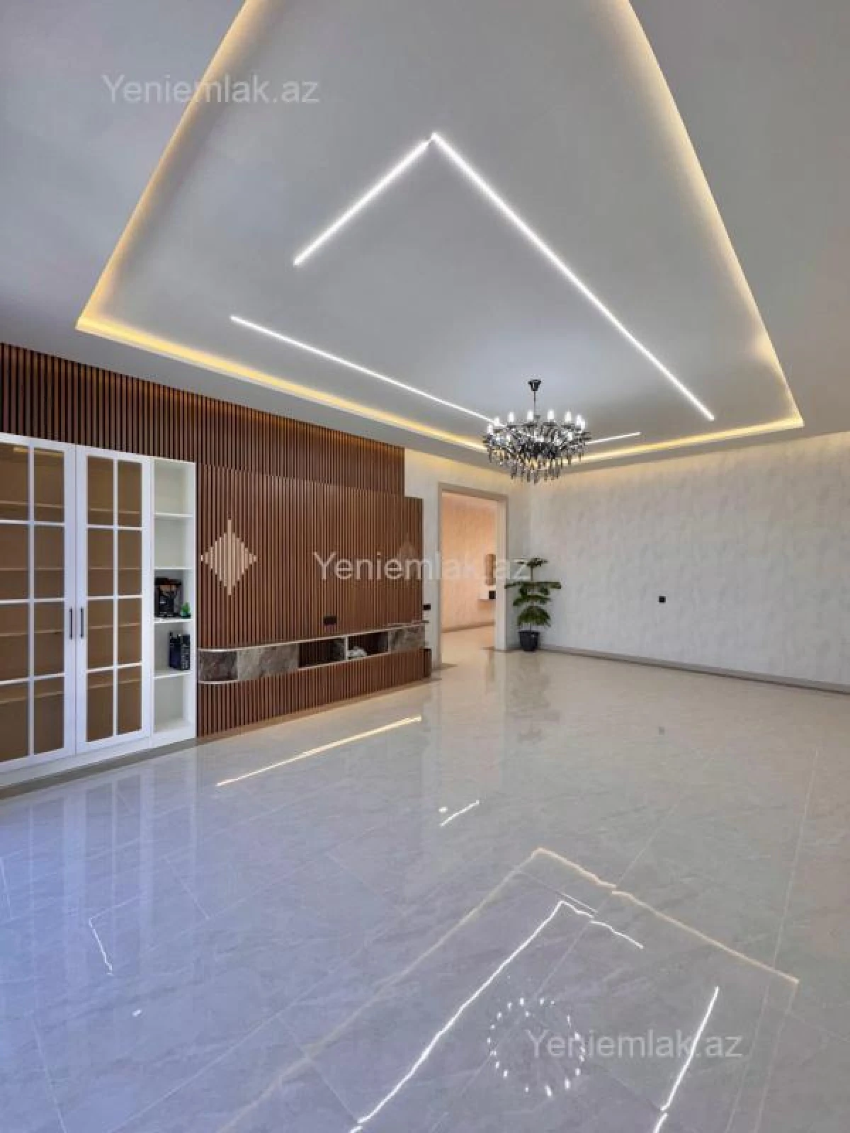 Satılır 5 otaqlı həyət evi 230 m²