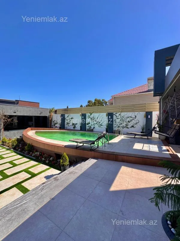 Satılır 5 otaqlı həyət evi 230 m²