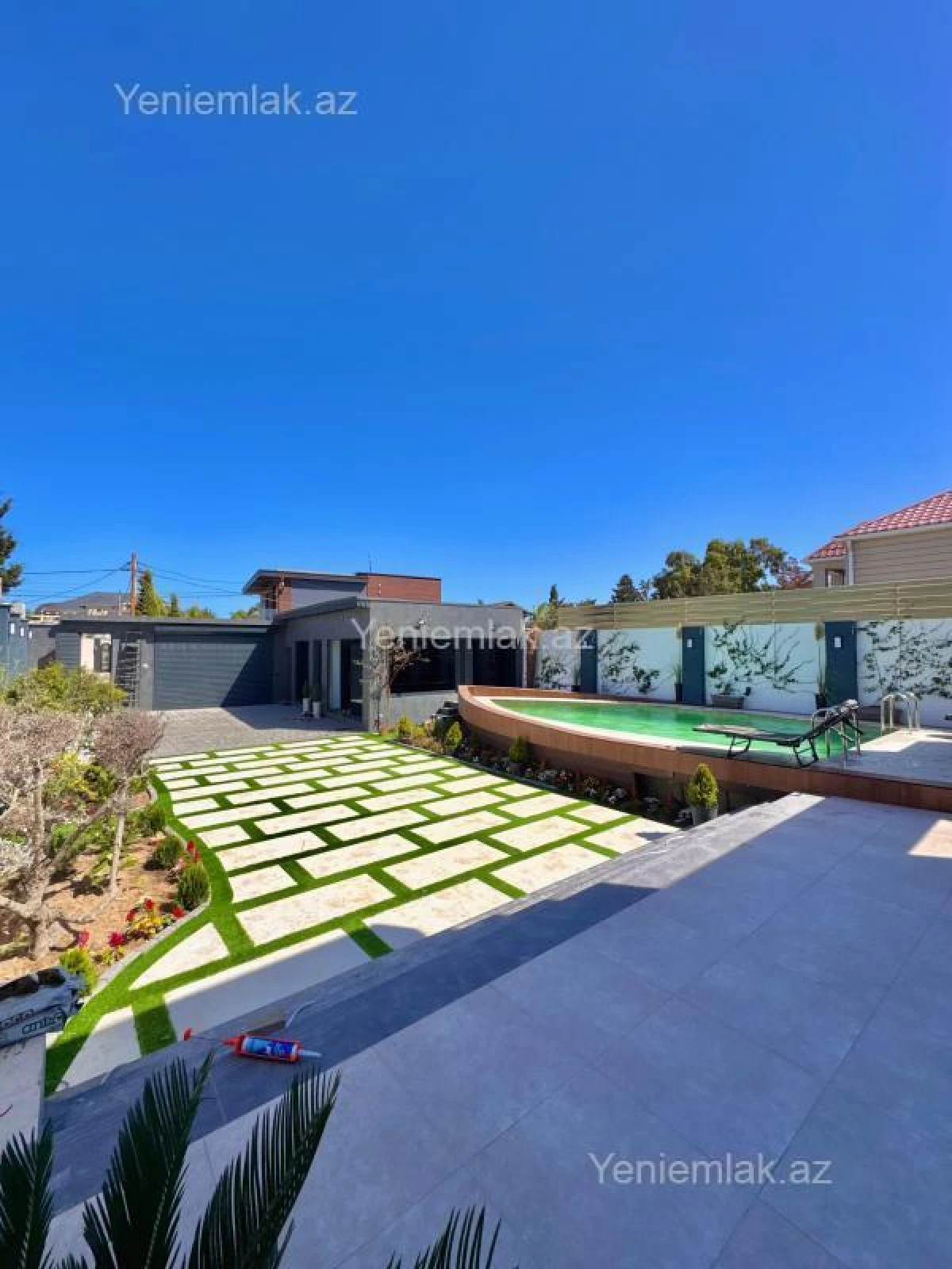 Satılır 5 otaqlı həyət evi 230 m²