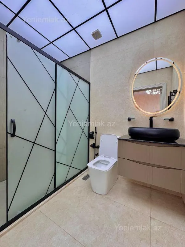 Satılır 5 otaqlı həyət evi 230 m²