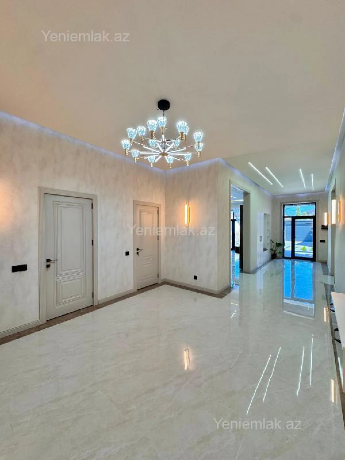Satılır 5 otaqlı həyət evi 230 m²