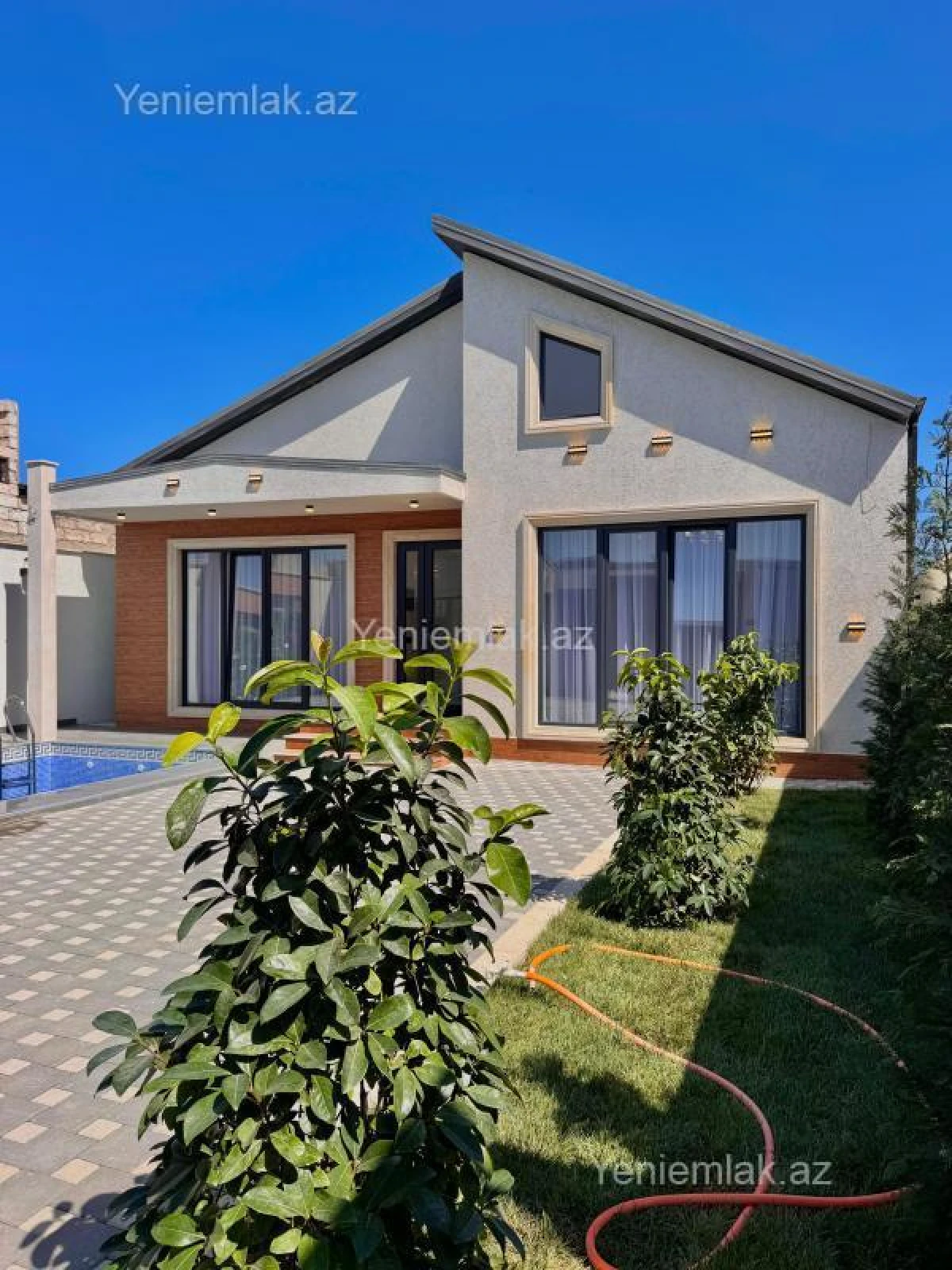 Satılır 4 otaqlı həyət evi 150 m²