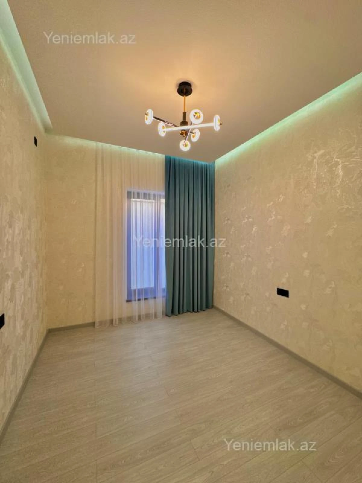 Satılır 4 otaqlı həyət evi 150 m²