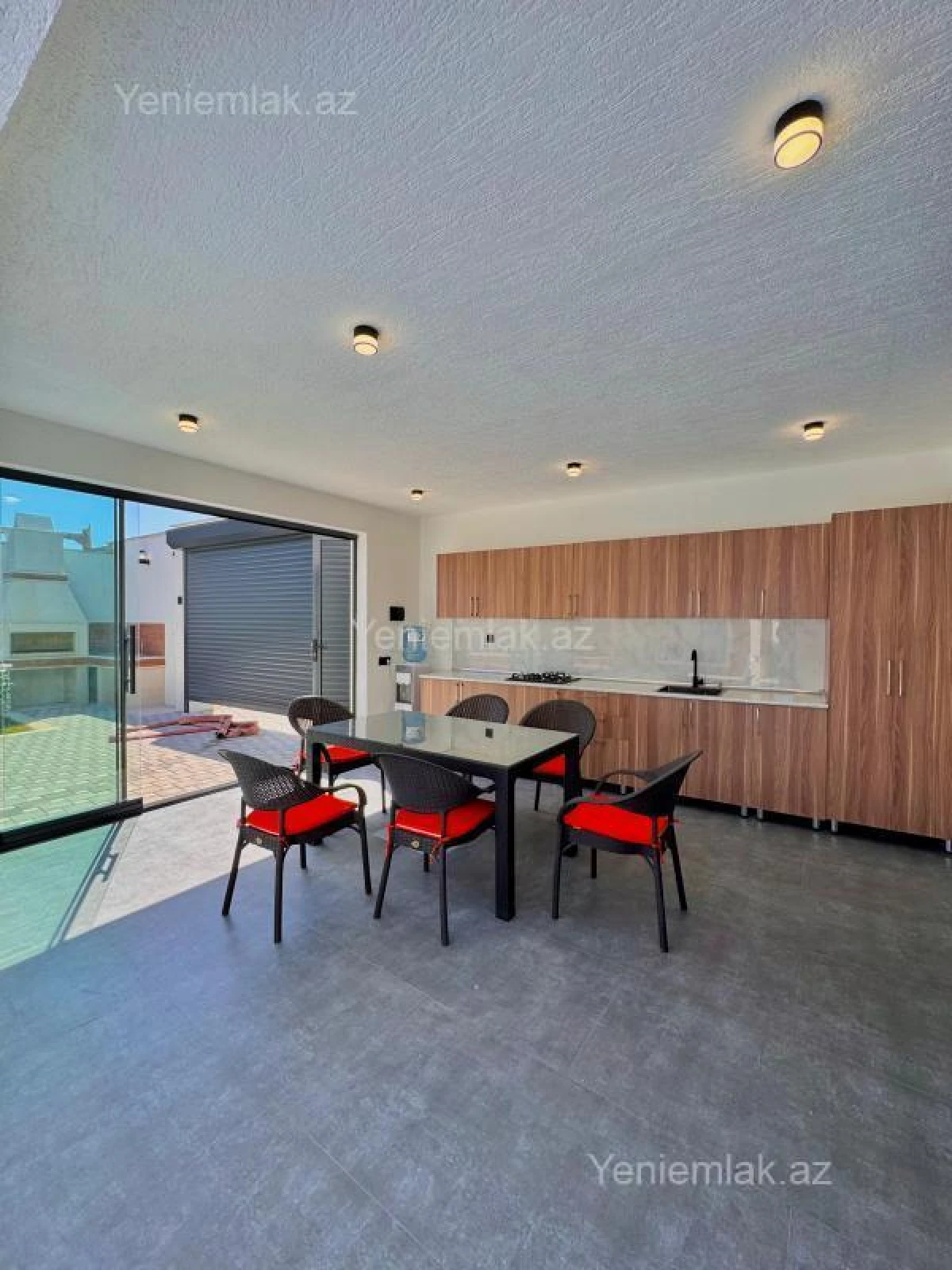 Satılır 4 otaqlı həyət evi 150 m²