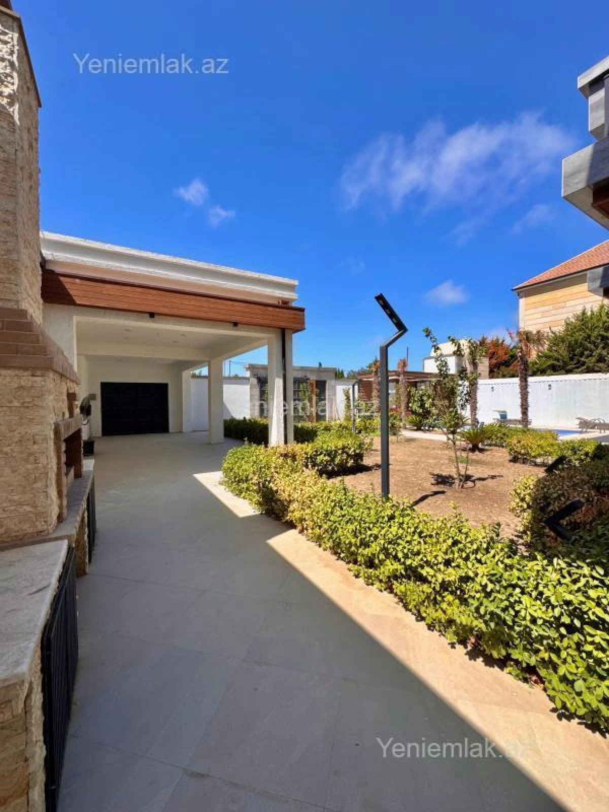 Satılır 7 otaqlı həyət evi 400 m²