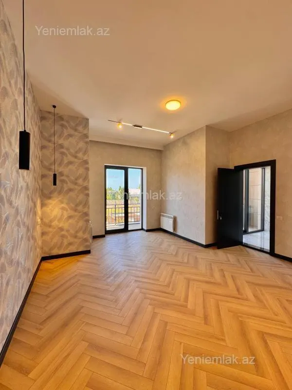 Satılır 7 otaqlı həyət evi 400 m²