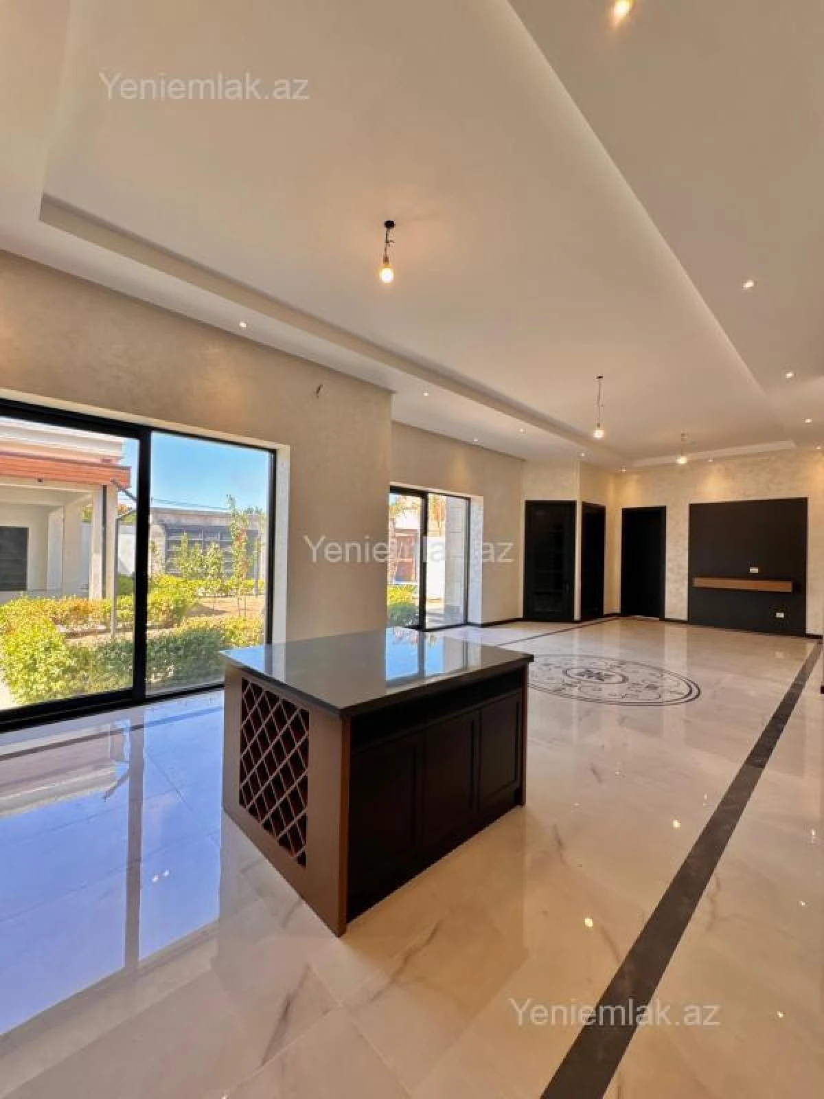 Satılır 7 otaqlı həyət evi 400 m²