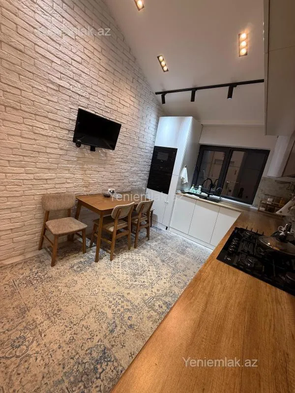 Satılır 4 otaqlı yeni tikili 130 m²
