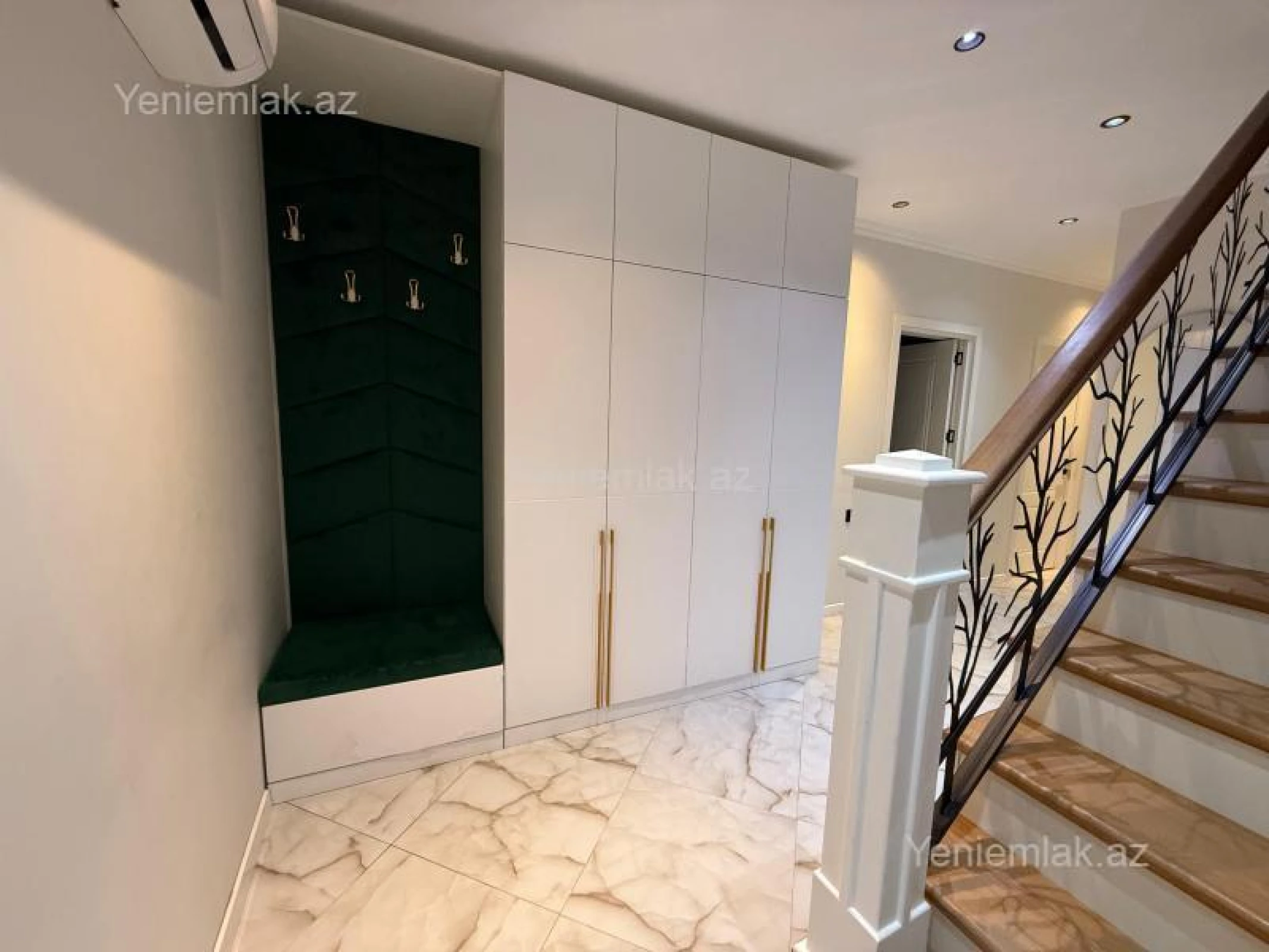 Satılır 4 otaqlı yeni tikili 130 m²