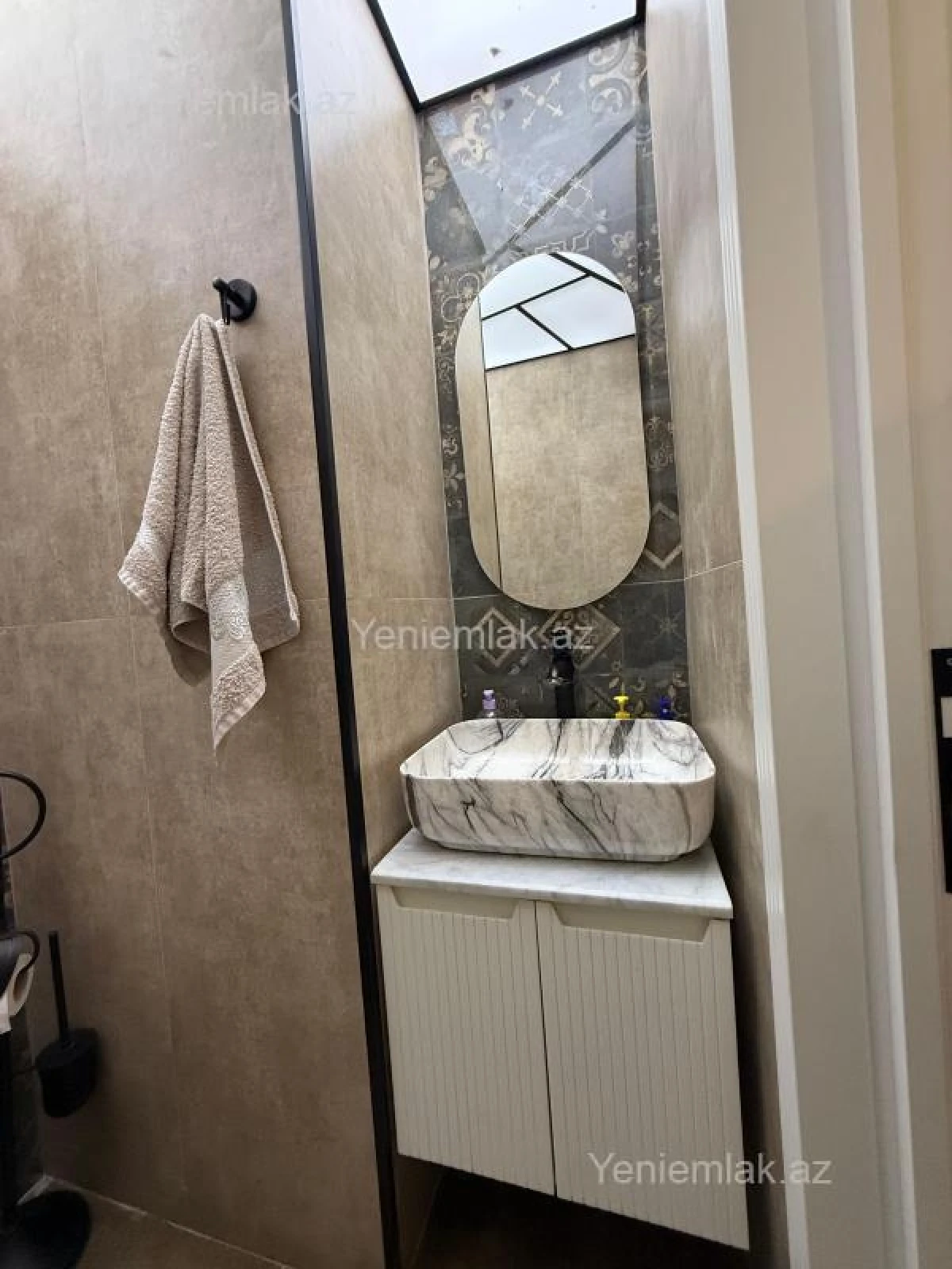 Satılır 4 otaqlı yeni tikili 130 m²