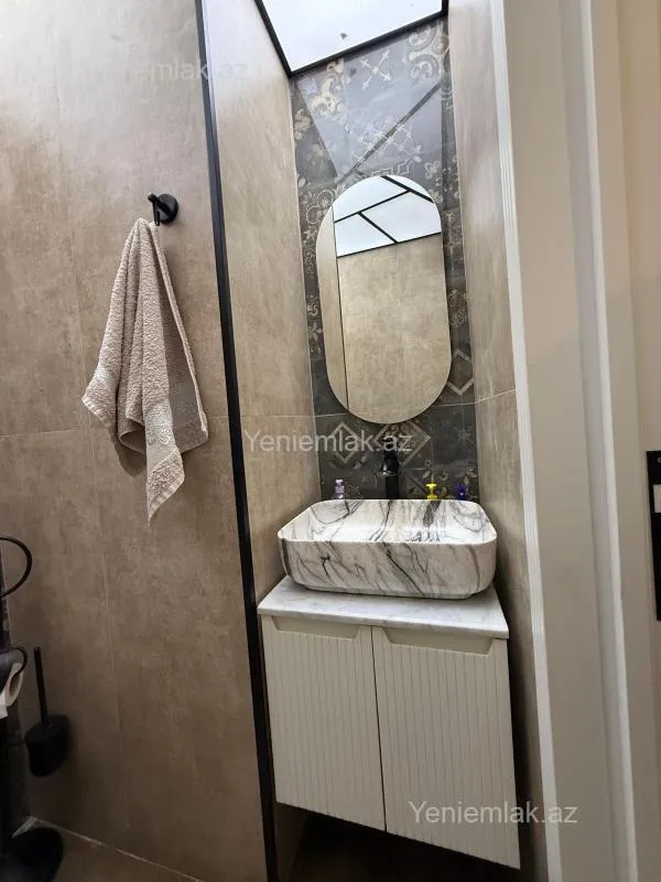 Satılır 4 otaqlı yeni tikili 130 m²