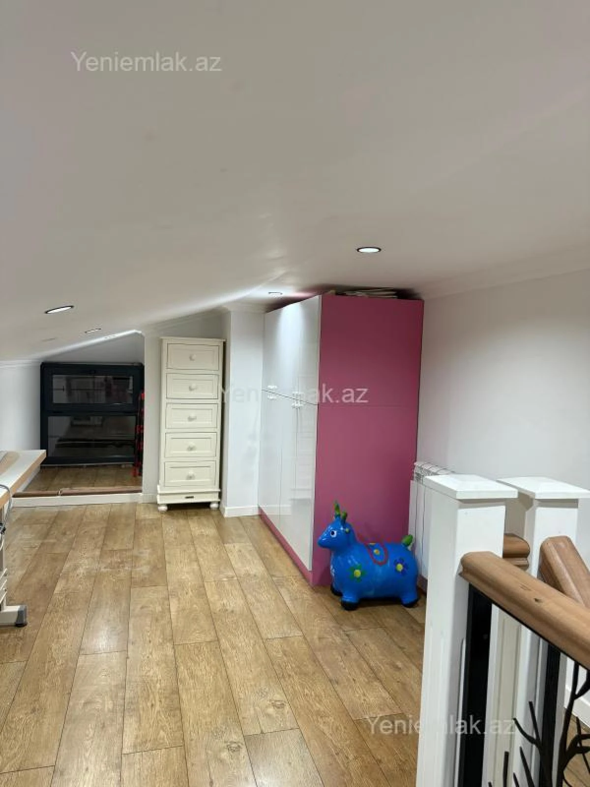 Satılır 4 otaqlı yeni tikili 130 m²