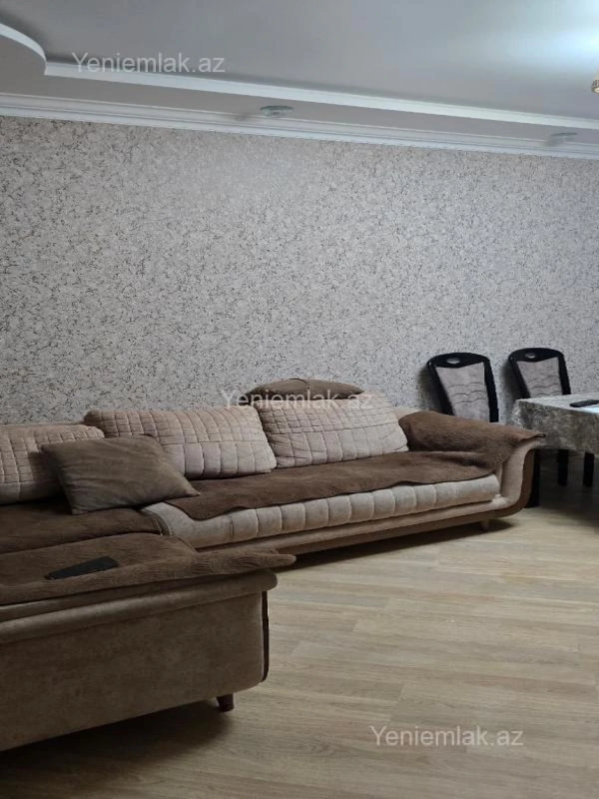 Satılır 3 otaqlı köhnə tikili 67 m²