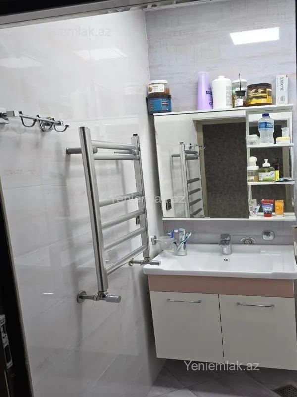 Satılır 3 otaqlı köhnə tikili 67 m²