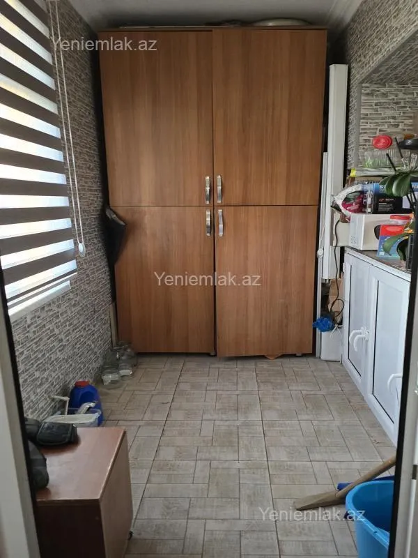 Satılır 3 otaqlı köhnə tikili 67 m²