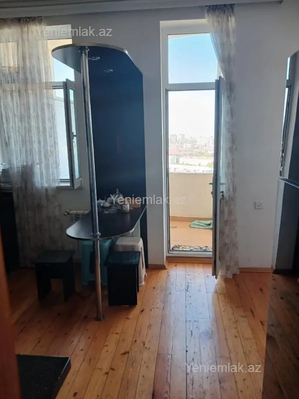 Satılır 2 otaqlı yeni tikili 67 m²