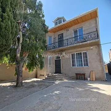 Satılır 5 otaqlı həyət evi 200 m²