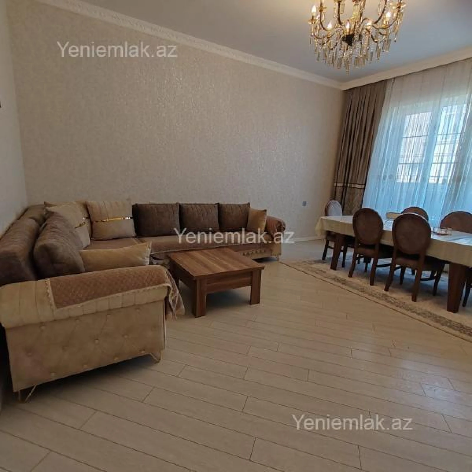 Satılır 5 otaqlı həyət evi 200 m²