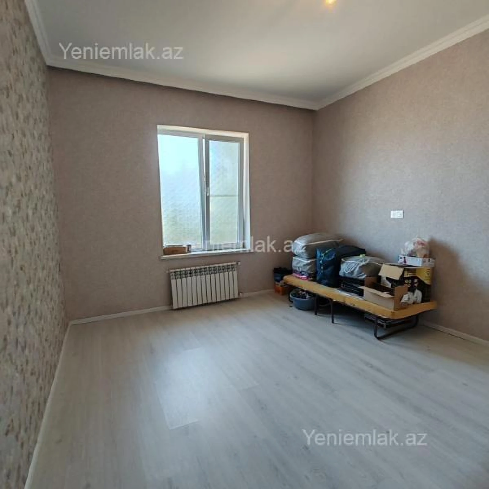 Satılır 5 otaqlı həyət evi 200 m²