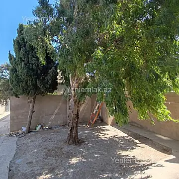 Satılır 5 otaqlı həyət evi 200 m²