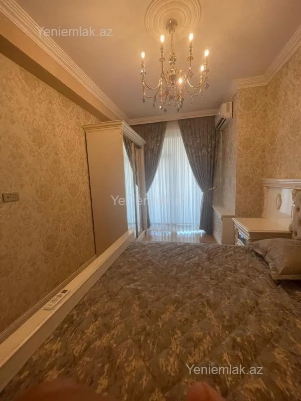 Satılır 2 otaqlı yeni tikili 162 m²