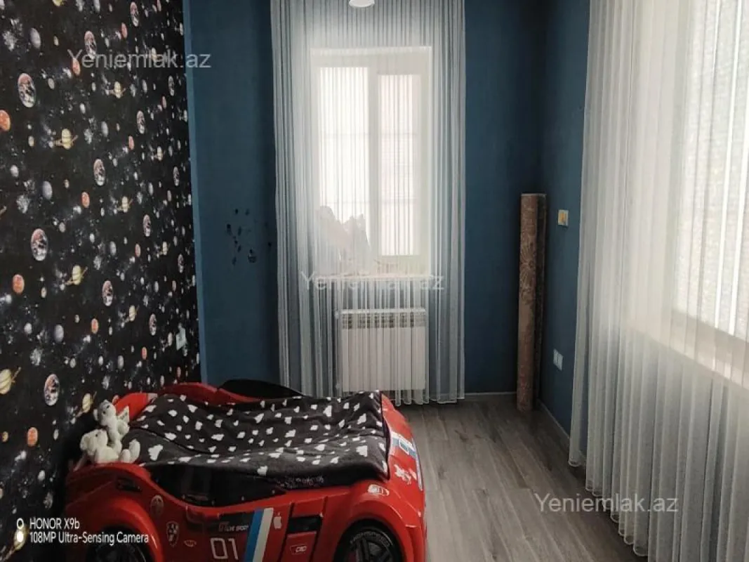 Satılır 5 otaqlı həyət evi 200 m²