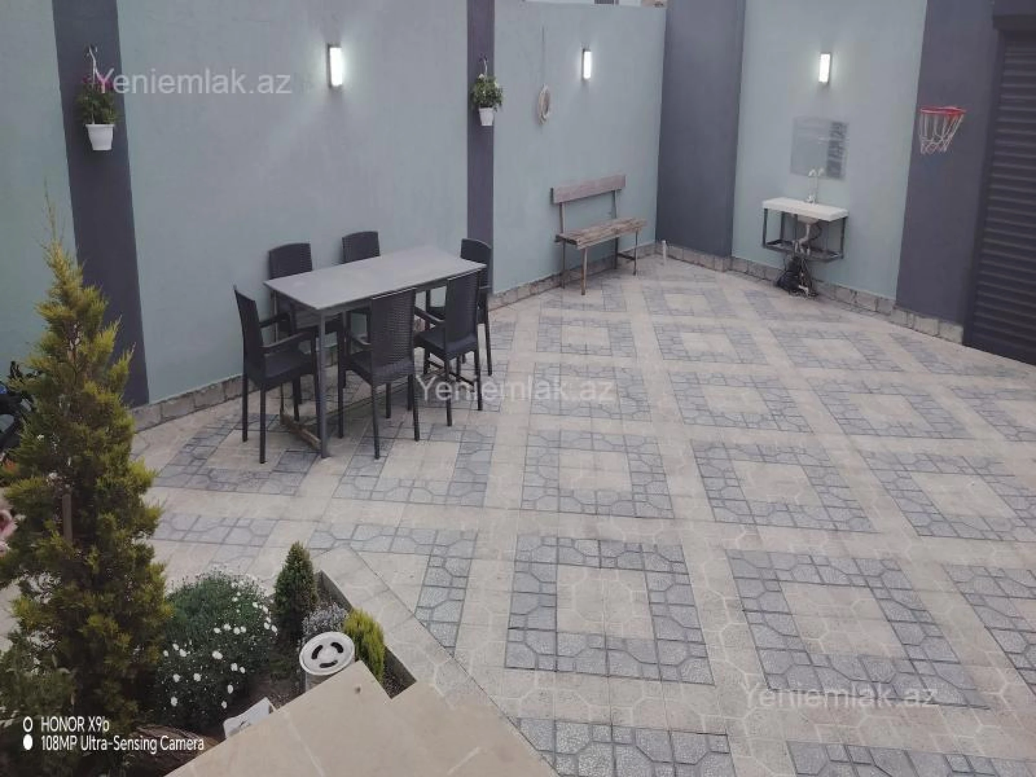 Satılır 5 otaqlı həyət evi 200 m²