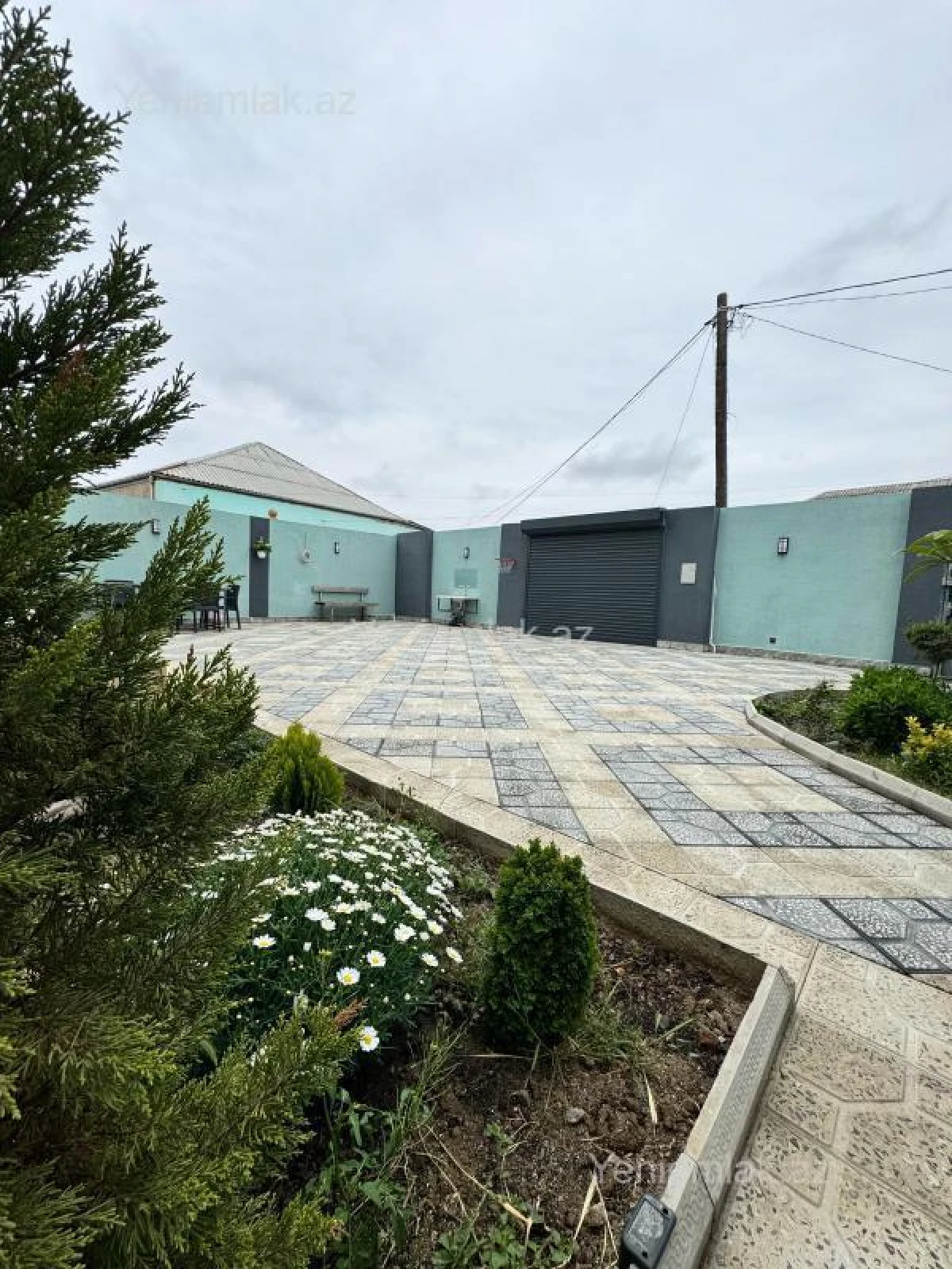 Satılır 5 otaqlı həyət evi 200 m²