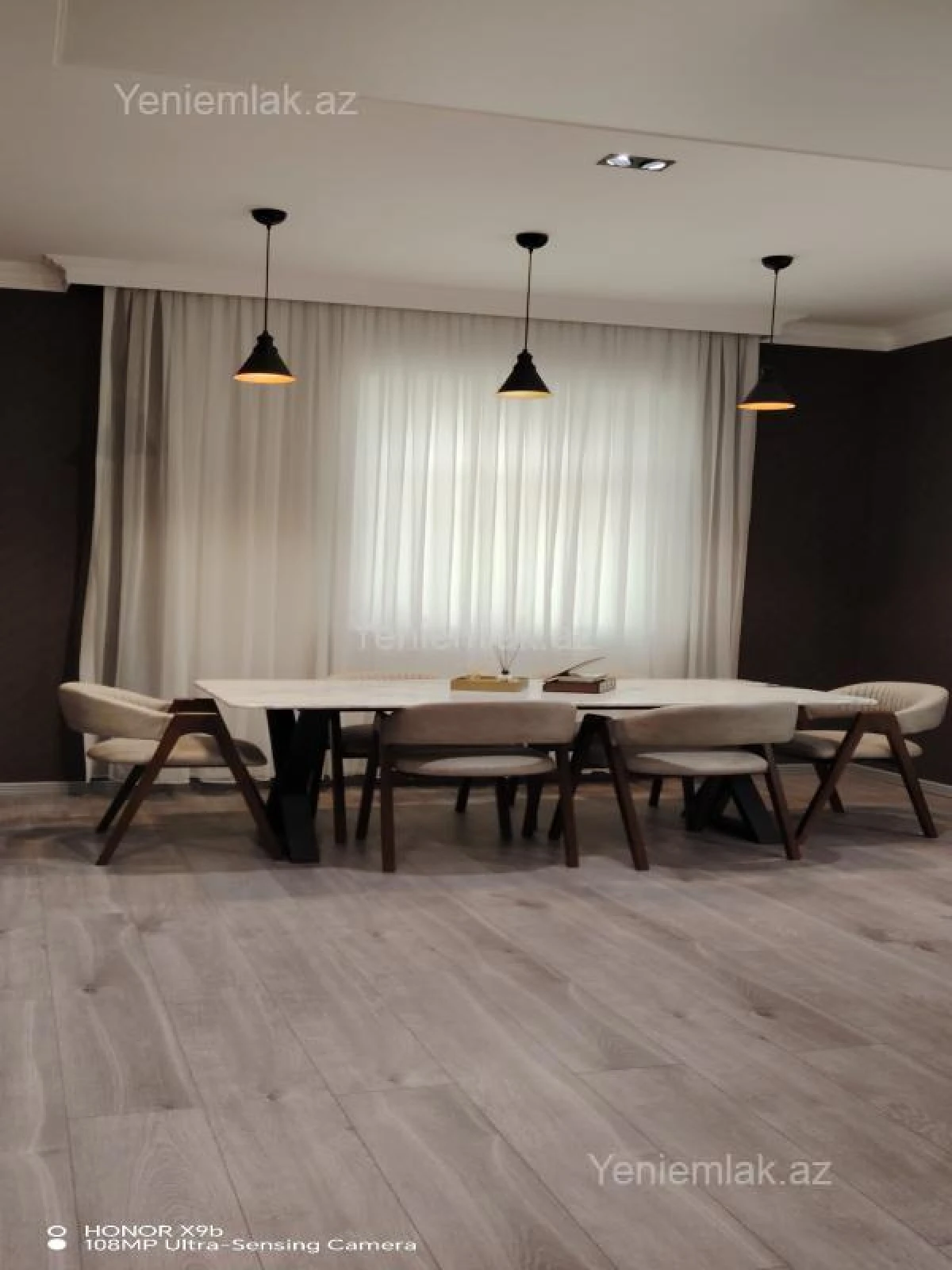 Satılır 5 otaqlı həyət evi 200 m²