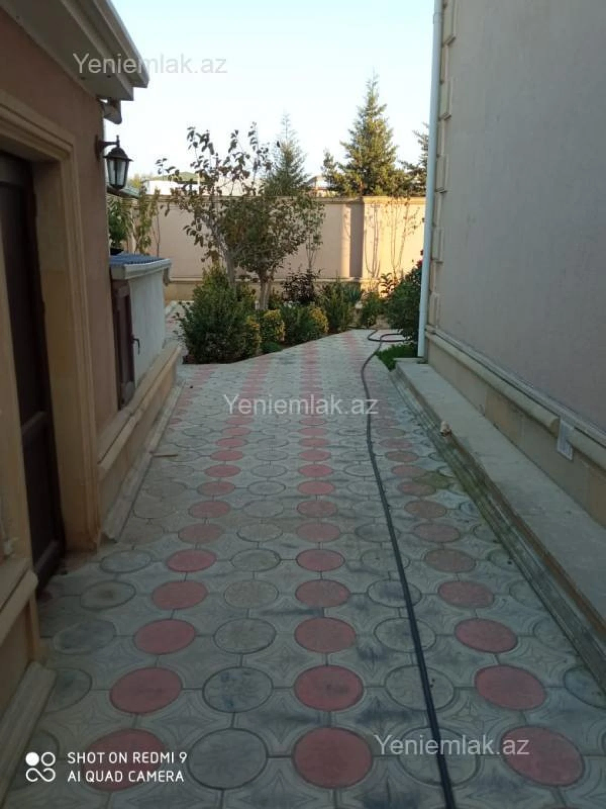 Satılır 6 otaqlı həyət evi 250 m²