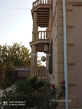 Satılır 6 otaqlı həyət evi 250 m²
