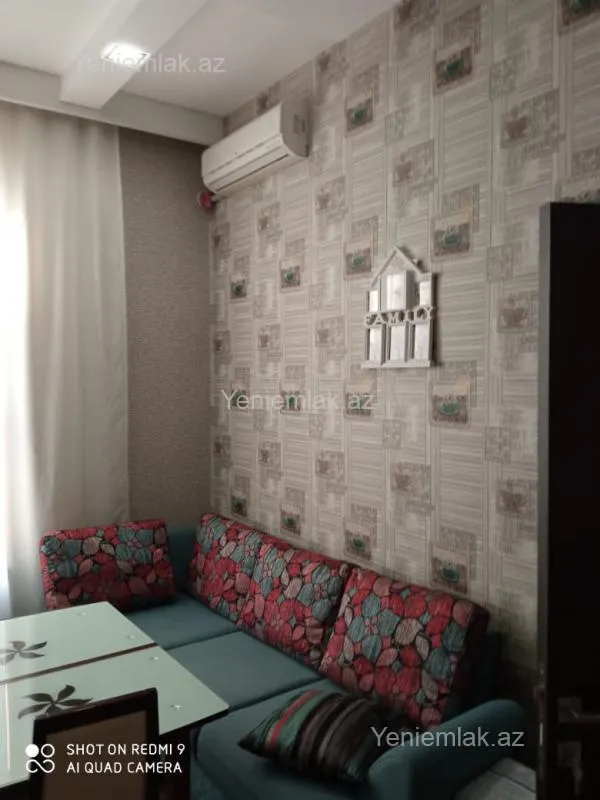 Satılır 6 otaqlı həyət evi 250 m²