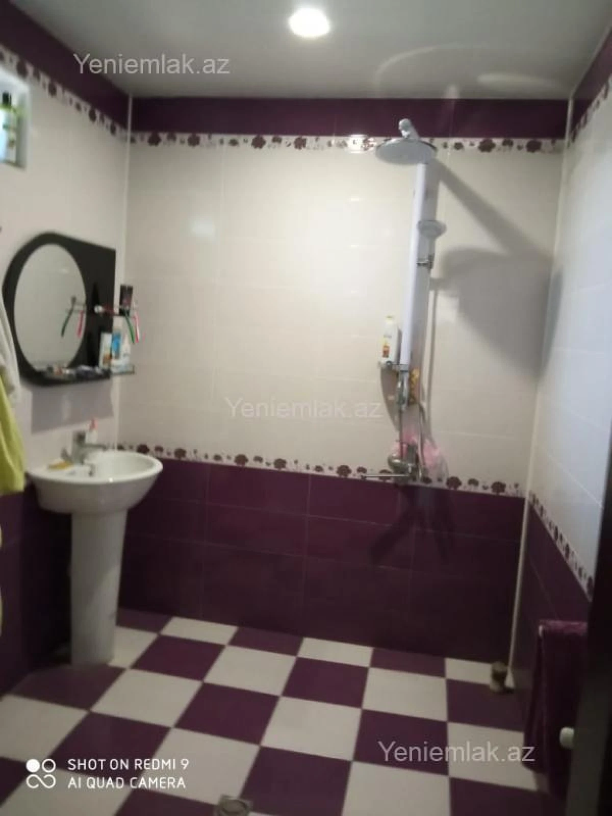 Satılır 6 otaqlı həyət evi 250 m²