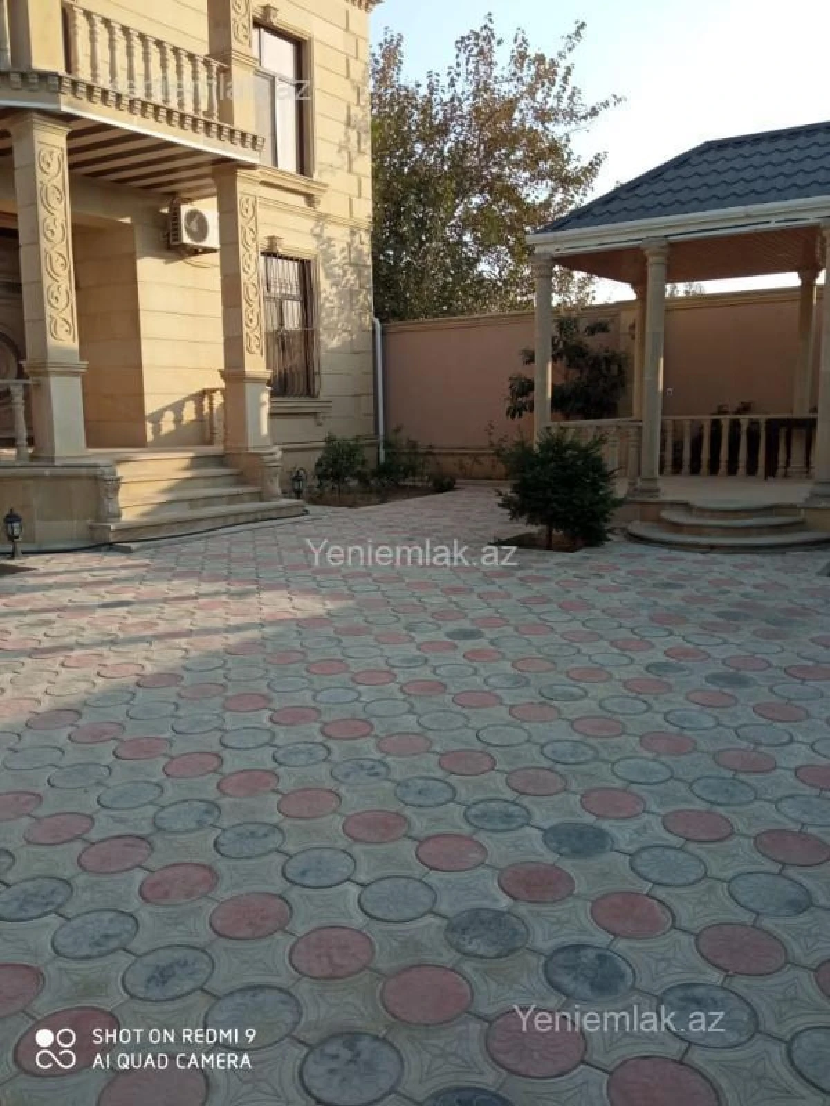 Satılır 6 otaqlı həyət evi 250 m²