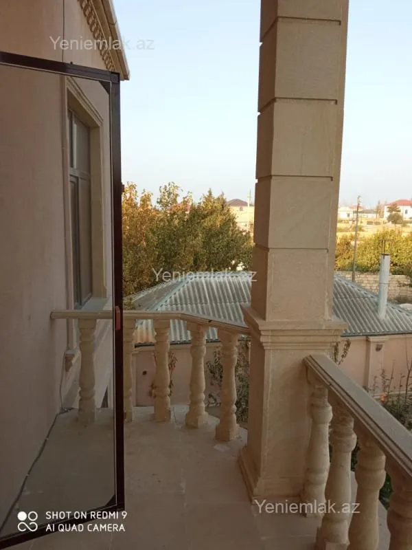 Satılır 6 otaqlı həyət evi 250 m²